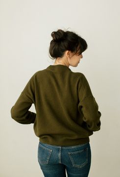 Джемпер Л.Т., 100% шерсть ягнёнка, цвет хаки.