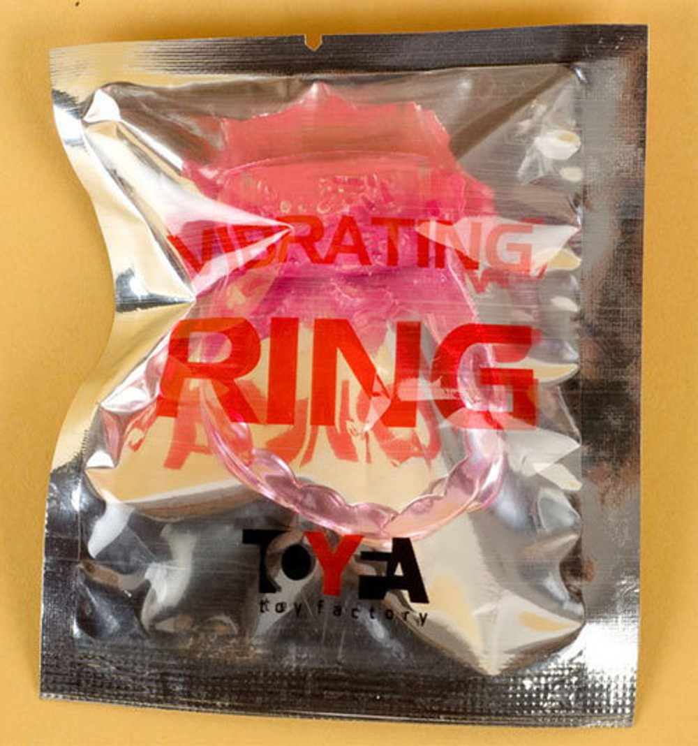 Розовое эрекционное кольцо с вибратором