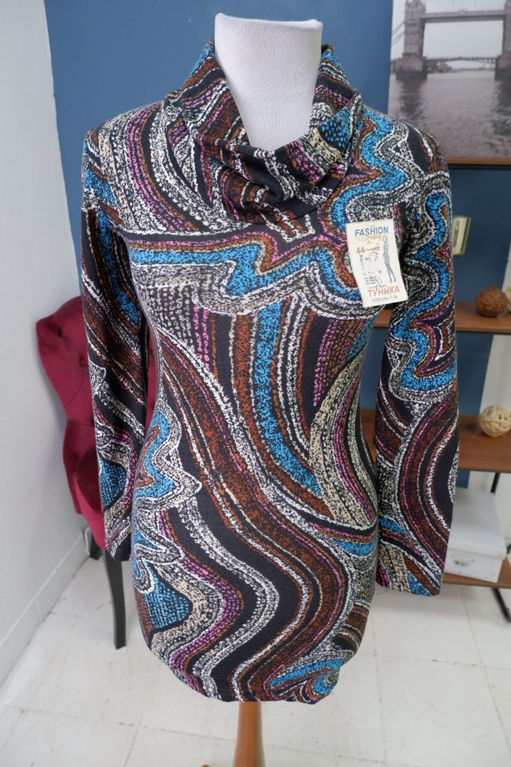 Туника  практичная 44 размер, новая