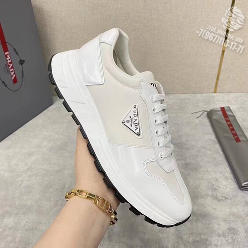 Кроссовки Prada