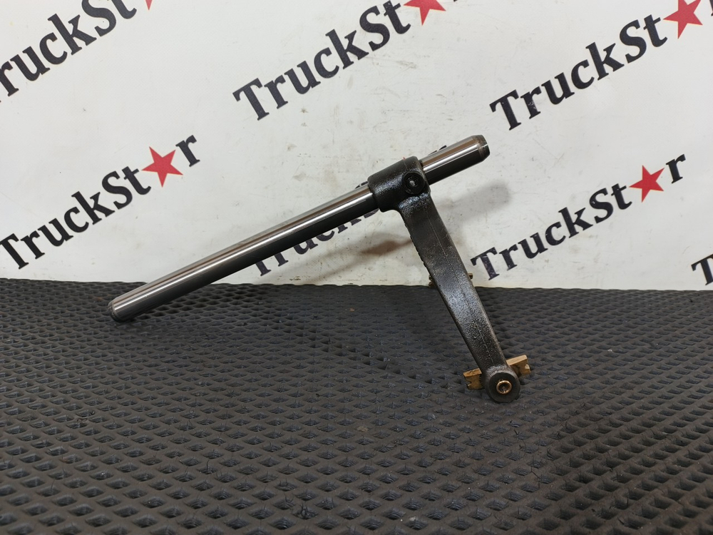 Вилка переключения передач 2020г.