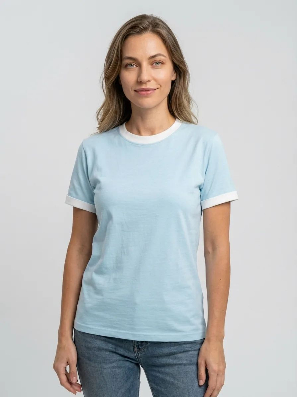 Футболка голубая с отворотами