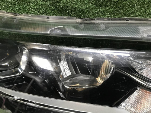 Фара правая Nissan Qashqai j11 17-23 галоген