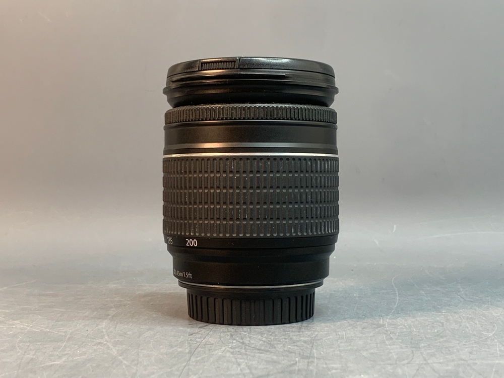 Canon EF 28-200mm 3.5-5.6 USM