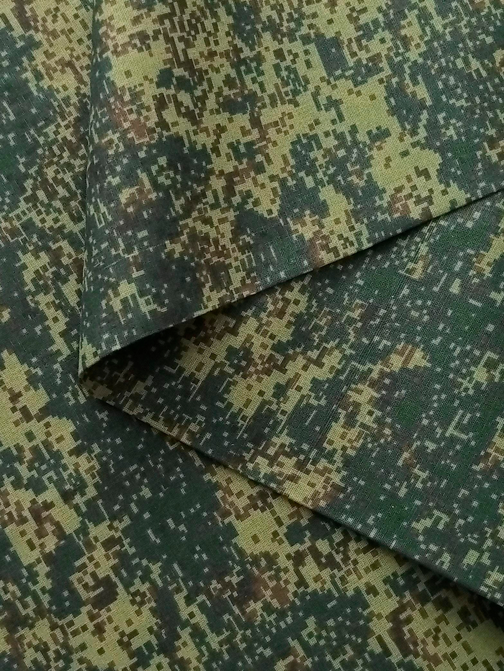 Ткань бязь плательная, рис. "Камуфляж пиксель", ширина 150 см, арт. 271