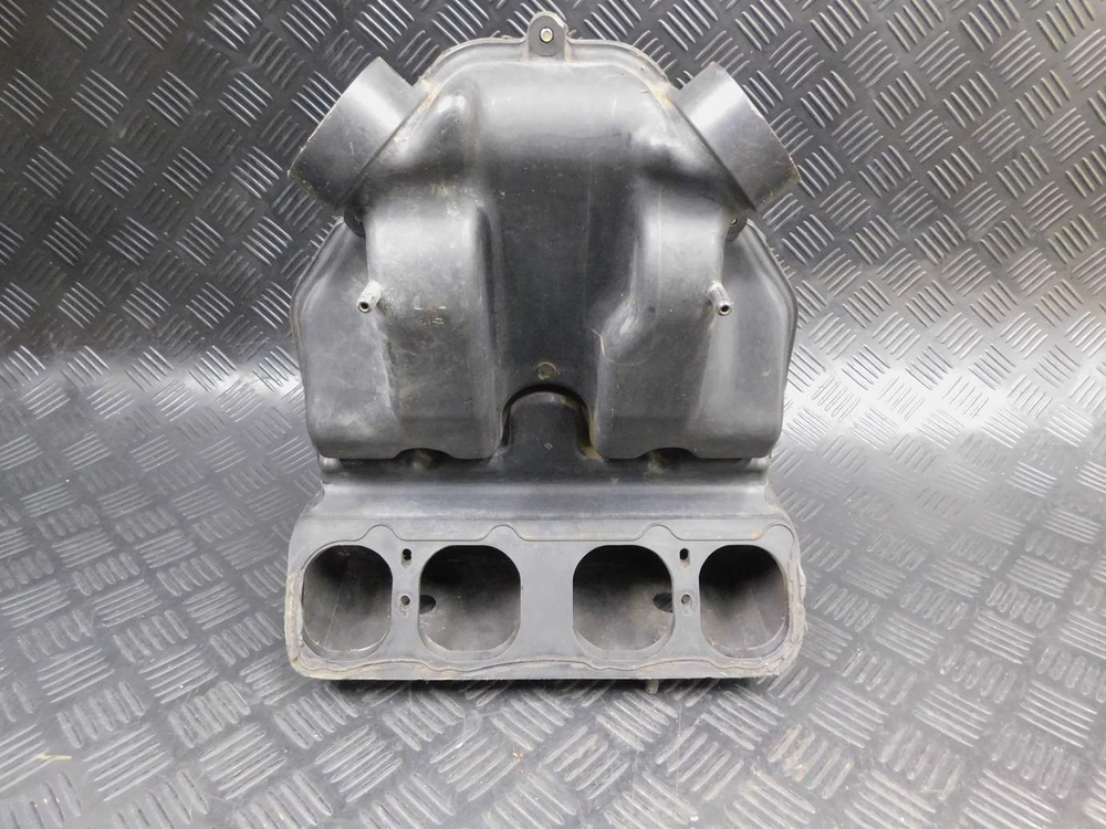 Корпус воздушного фильтра Kawasaki ZZR 400 98 053051