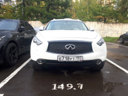 Решетка радиатора 2017 черная Infiniti QX70 FX37 FX50 FX30d