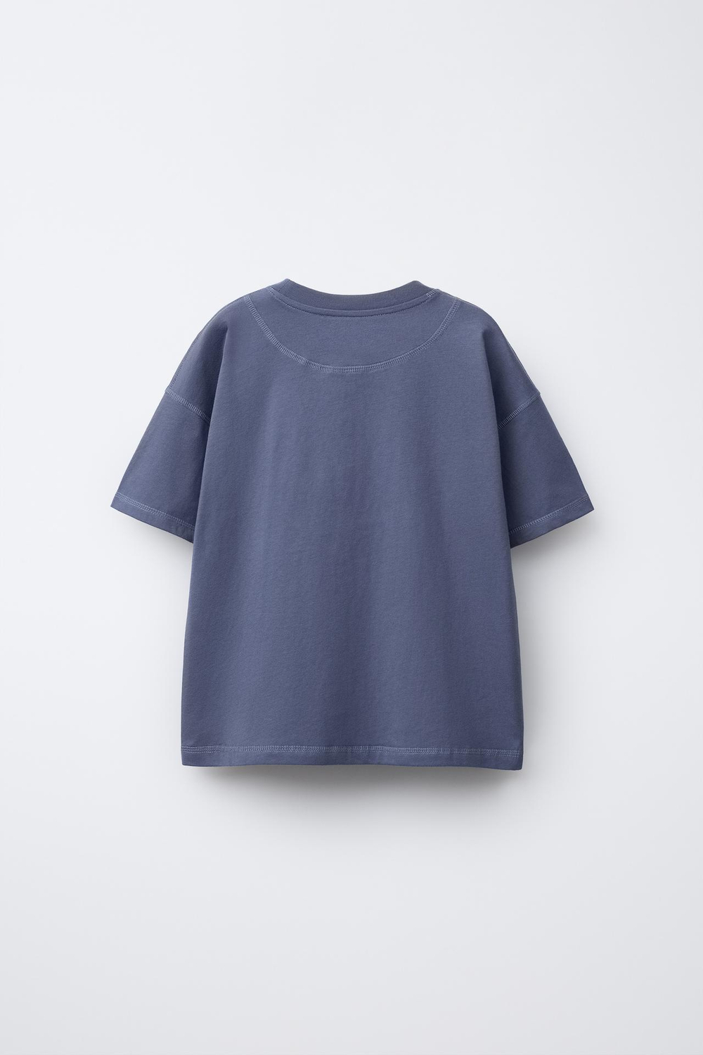 ZARA ОДНОТОННАЯ ФУТБОЛКА С ВЫШИТОЙ НАДПИСЬЮ, СИНИЙ