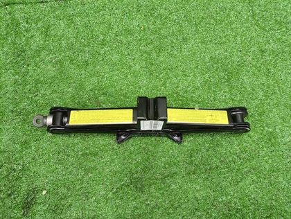 Домкрат Omoda C5 (2022-н.в.)