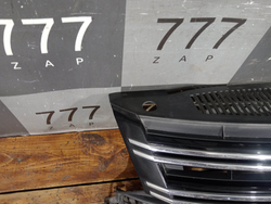 Решетка радиатора Volkswagen Tiguan 1 11-18 Б/У Оригинал 5N0853651J9B9