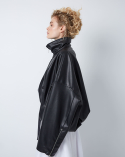 Куртка на молнии из экокожи черный