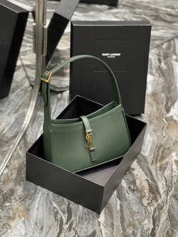 Saint Laurent Le 5 à 7 Hobo Bag