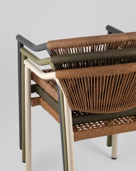 Уличный плетеный стул Syna светло-коричневый серые ножки