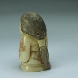 Нэцкэ Девушка в кимоно