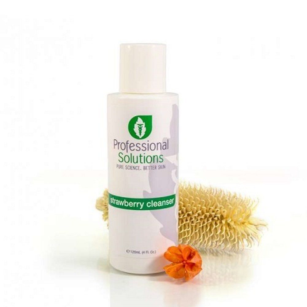 Средство очищающее с маслом клубники Professional Solutions Strawberry Cleanser 120мл