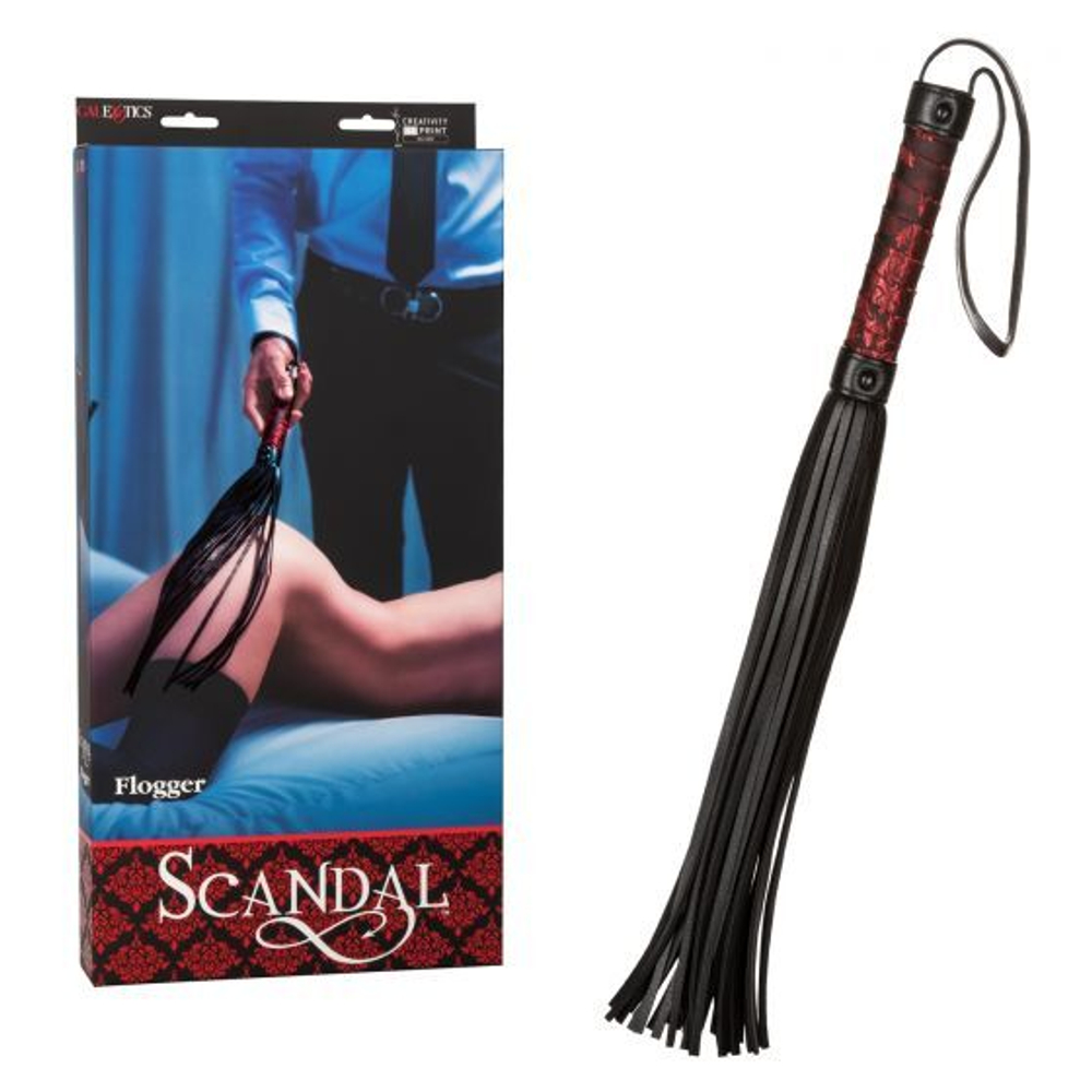 Черная многохвостая гладкая плеть Scandal Flogger Bulk - 69 см. (Цвет: черный с красным)
