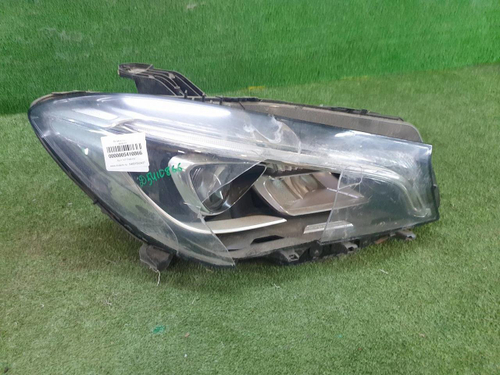 Битая Фара правая Mercedes CLA C117 (2016-2019) LED