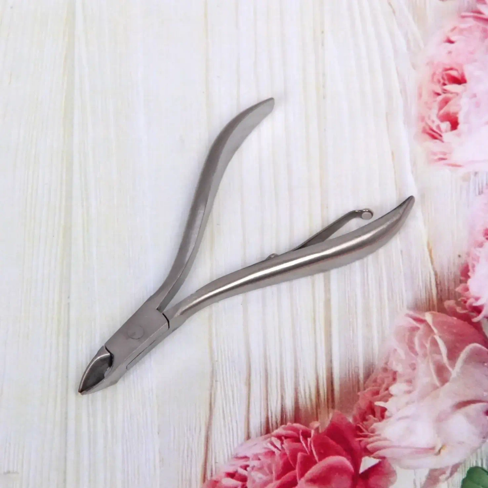 Кусачки для кутикулы, на блистере «Ultramarine», одна пружина, цвет серебро,10см