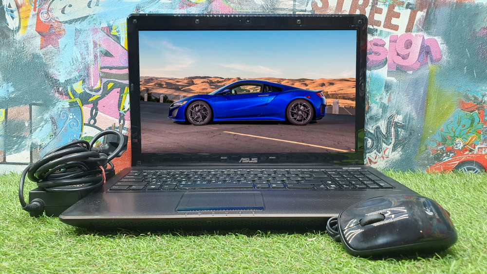 Ноутбук ASUS i3/4 Gb