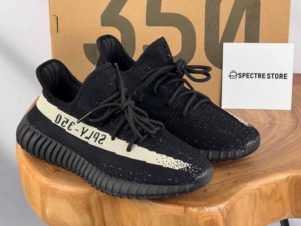 Yeezy Boost 350 V2 Oreo