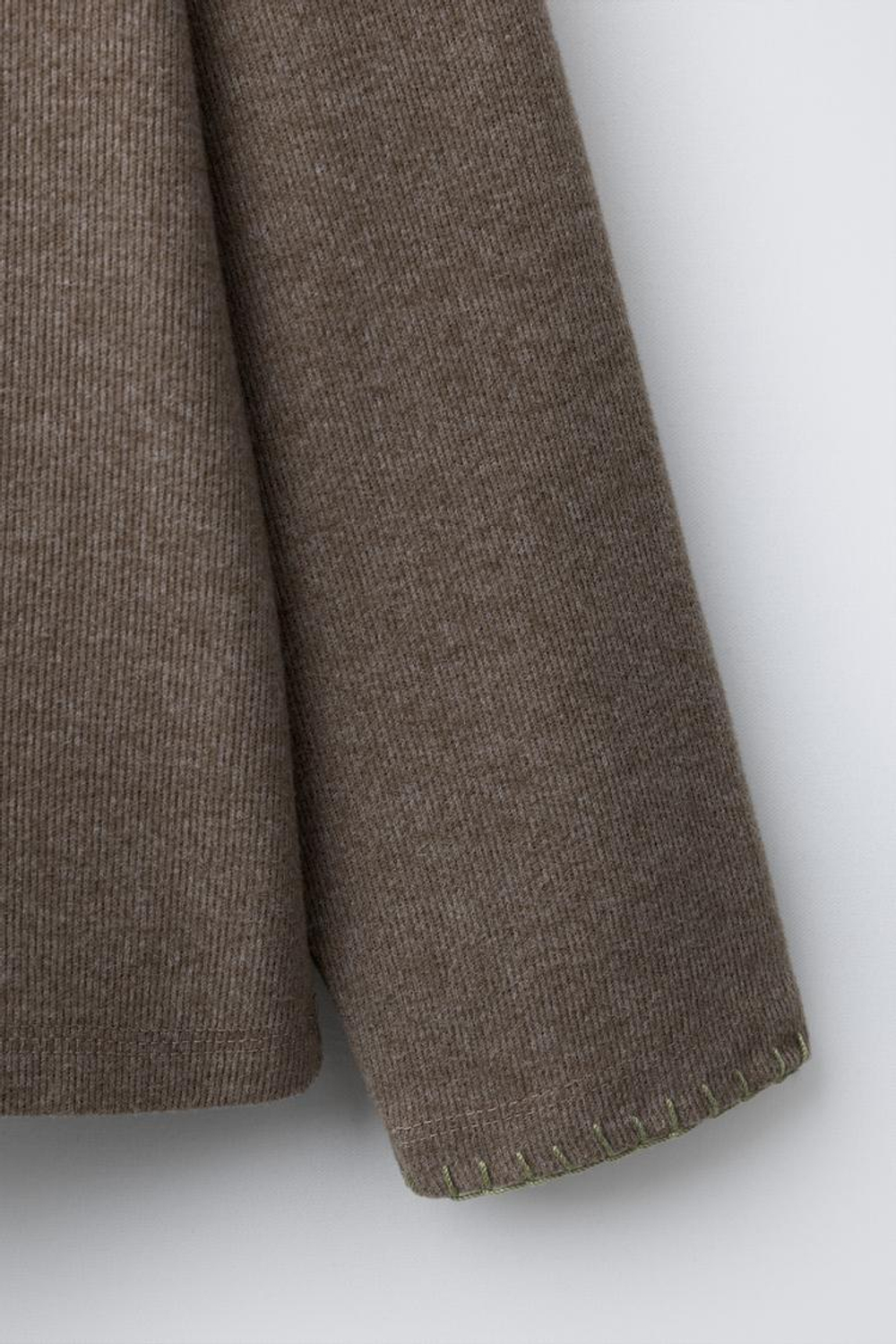 ZARA ФУТБОЛКА SOFT TOUCH С КОНТРАСТНОЙ СТРОЧКОЙ, РЫЖЕВАТО-КОРИЧНЕВЫЙ