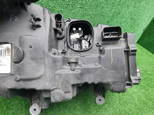 Битая Фара левая BMW X3 G01 (17-21) Adaptive LED