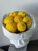 Букет моно из хризантемы в желтом оттенке