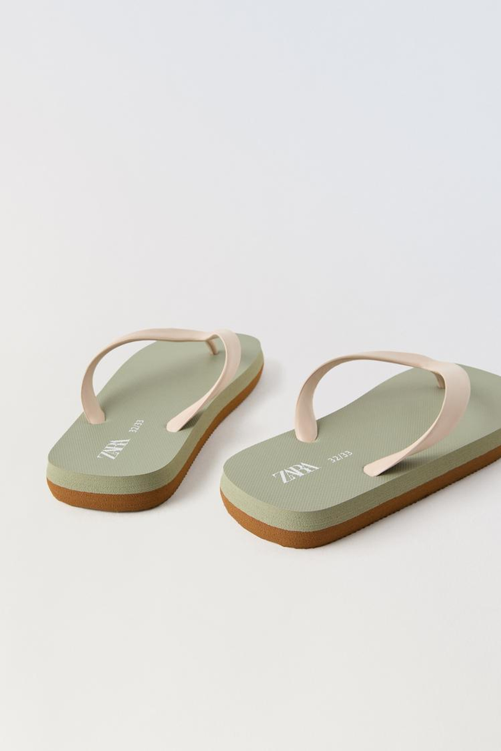 ZARA ОДНОТОННЫЕ ШЛЕПАНЦЫ, ЗЕЛЕНЫЙ