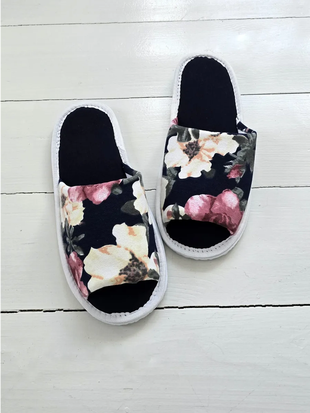 Тапочки хлопковые открытый нос "Акварельные цветы"
