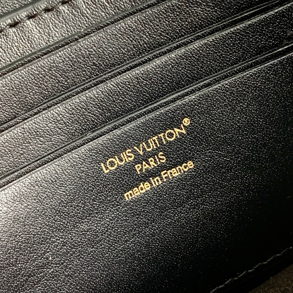 Louis Vuitton Wallet On Chain LV Bloom