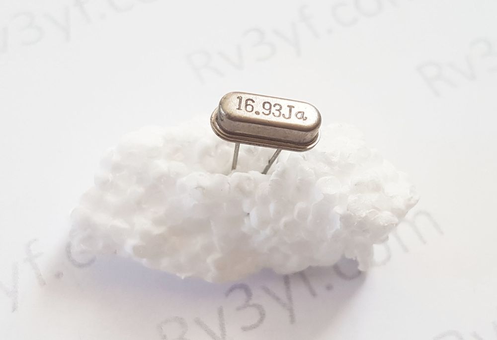 Кварц 16,930 МГц  лодочка (HC49S)