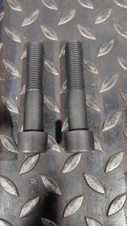 Винт шестигранный 13949252