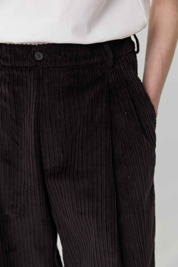 Брюки мужские со складками из черного вельвета