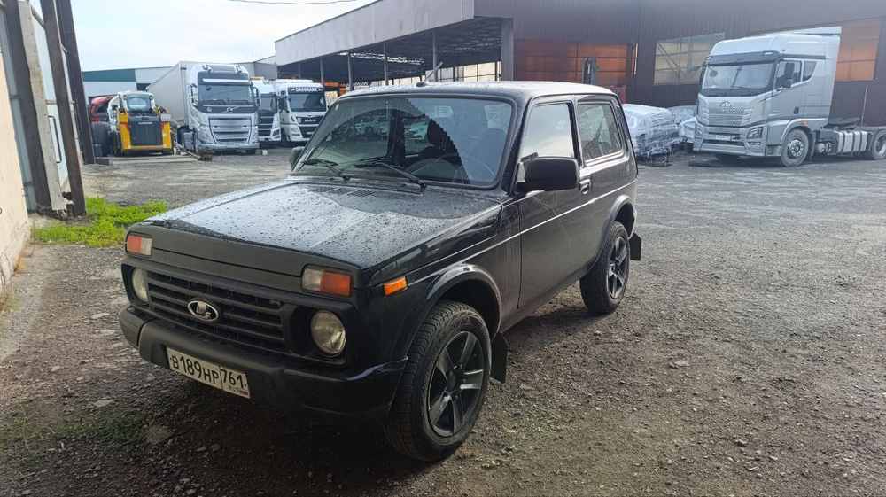 LADA 4X4 Niva Legend 3 дв Black 1.7 5МТ