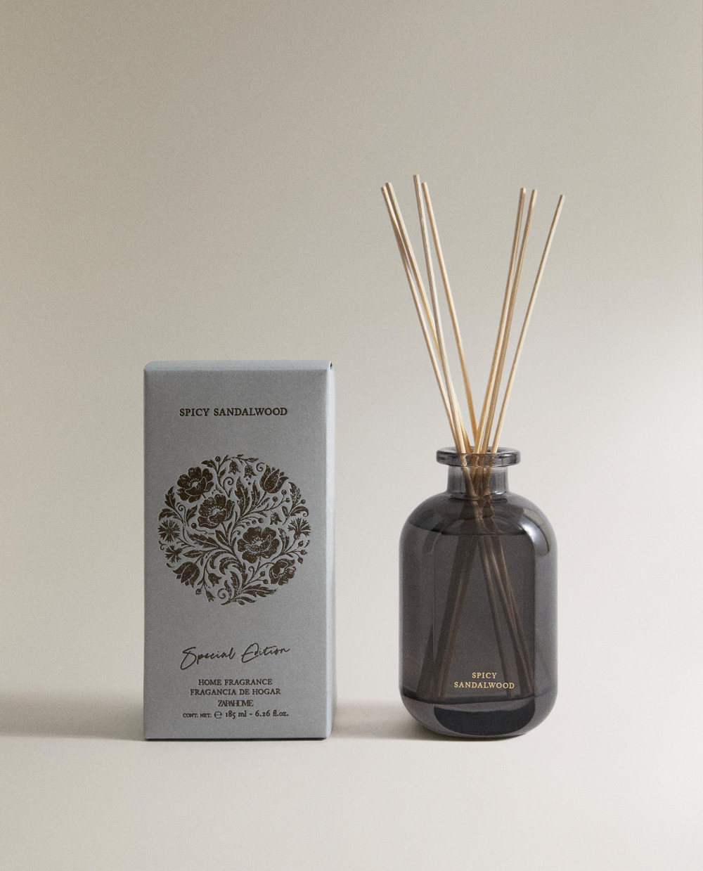 Zara Home Аромадиффузор Spicy Sandalwood 185 мл, тростниковые палочки микадо, аромат древесный, Коричневый