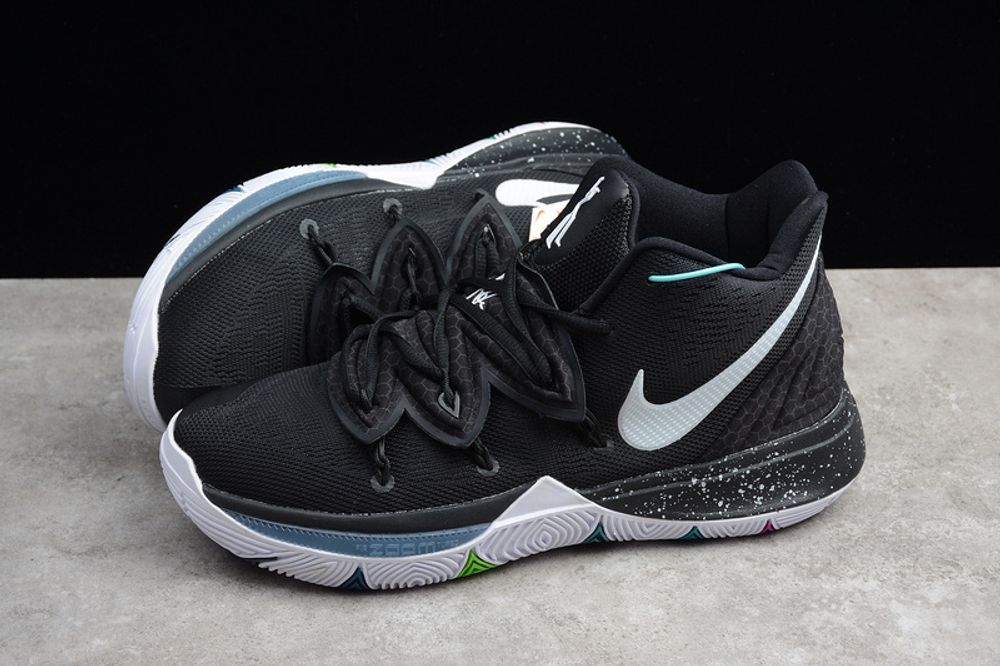 Kyrie 5 black black 2025