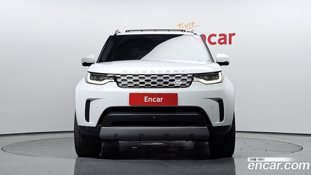 Land Rover Discovery 5 D250 SE (01.2022)
