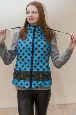 Двусторонний жилет "Сказка", по мотивам изразцов русского художника Михаила Врубеля