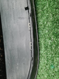 Решетка бампера RH Mercedes C w206 (21-нв) AMG