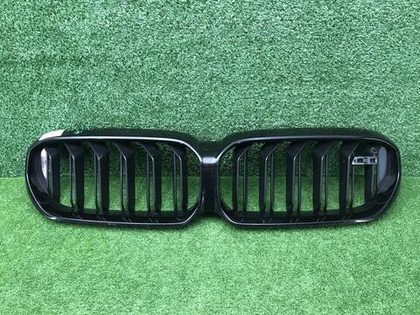 Решетка радиатора BMW M5 F90 (2020-2024)