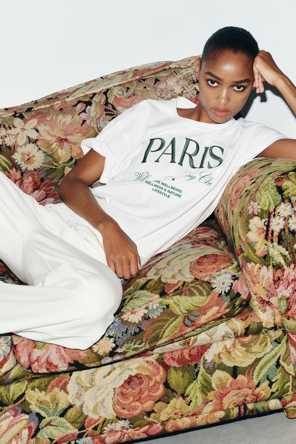 ZARA ФУТБОЛКА С ВЫШИВКОЙ "PARIS", БЕЛЫЙ