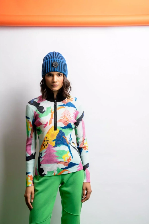 Свитер из вискозы