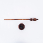 Деревянное опорное веретено с основанием для прядения из древесины сосны. B8