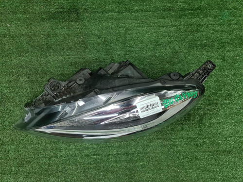 Битая Фара левая Volvo V40 2 (2016-2019) LED