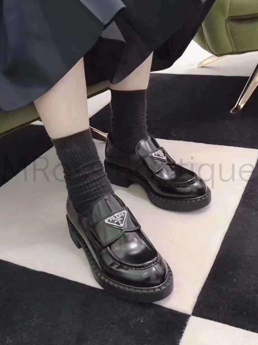 Лоферы чёрные на каблуке Prada (Прада) премиум класса