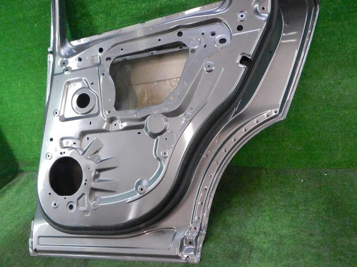 Дверь задняя правая Jaguar F-PACE (2016-н.в.)