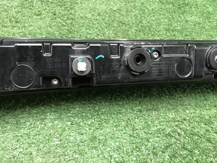 Фонарь крышки багажника Geely Monjaro (2021-н.в.)