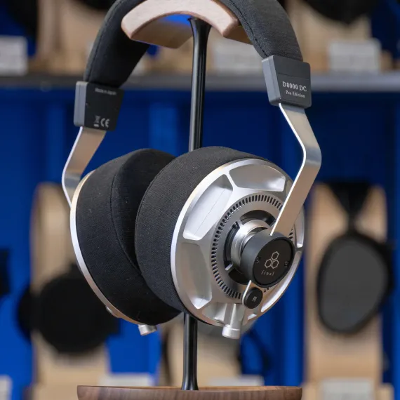 Final Audio D8000 DC Pro Edition Silver