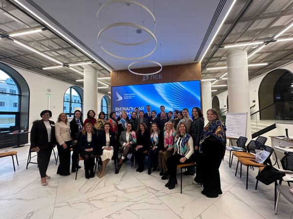 Ассоциация «Женщины в современной индустрии» и бренд «Русские в моде» Ассоциация «Женщины в современной индустрии» и бренд «Русские в моде»