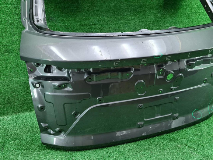 Крышка багажника Geely Coolray (2023-н.в.)
